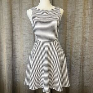 H&M Sleeveless Striped Fit & Flare Dress